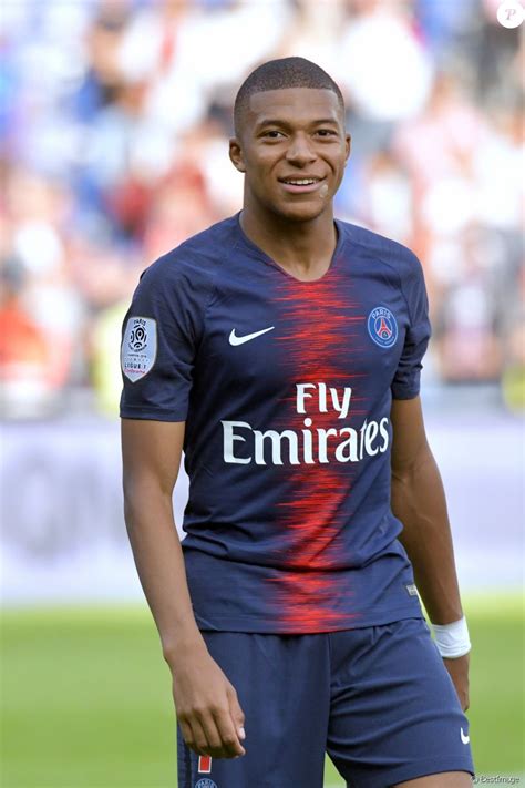 mbappe football club